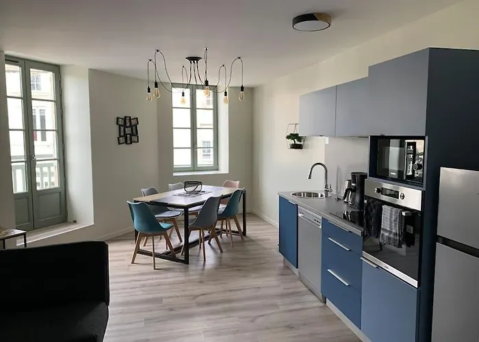 Sakura - Cholet Puy Du Fou